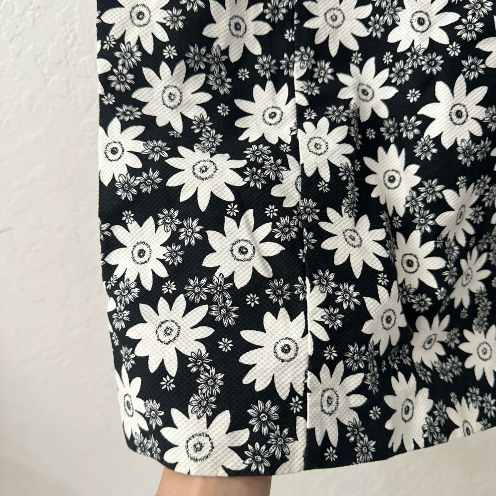 Ann Taylor Loft Black White Daisy 100% Cotton Tie Strap Mini Dress Size 4 - Picture 8 of 8